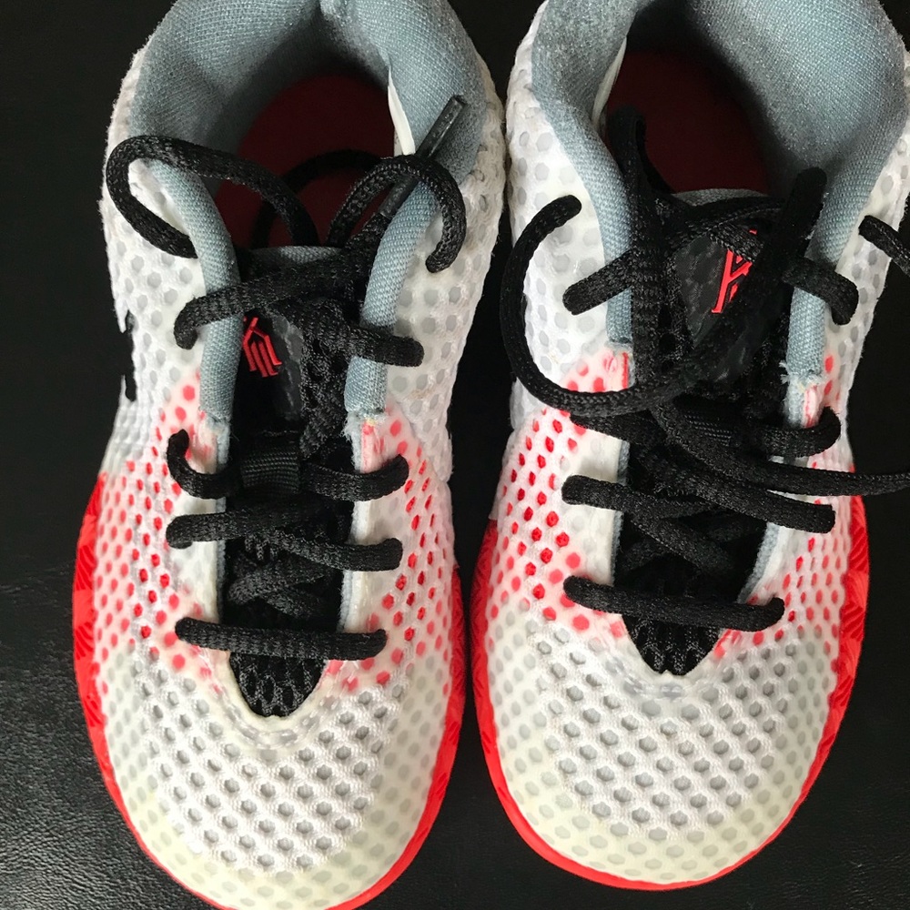 Nike boys shoes